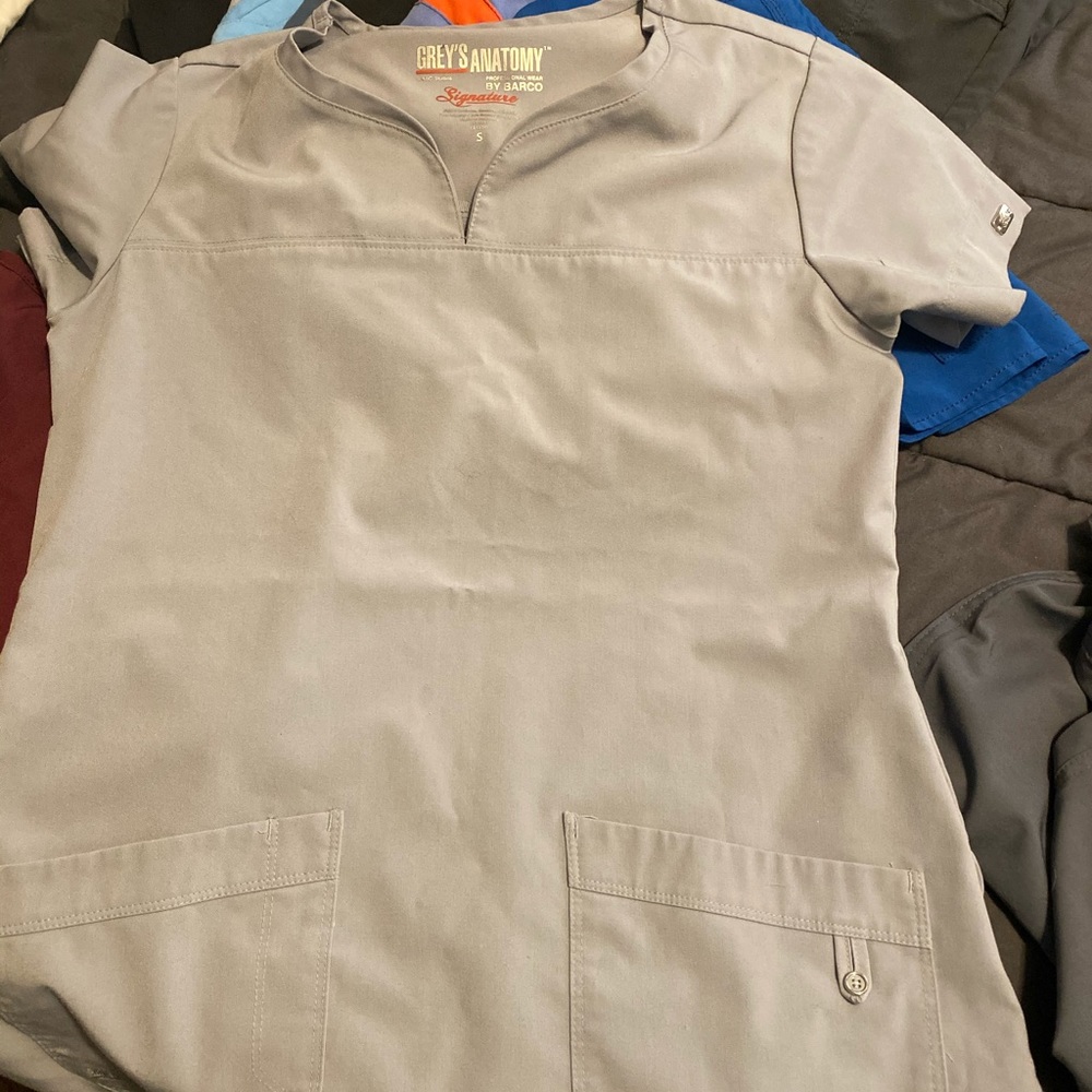 Greys anatomy scrub top